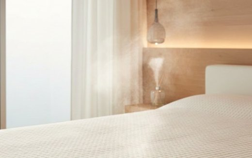 Optimale Temperatur gegen Schwitzen im Wasserbett auf dem Heizungs-Display eingestellt.