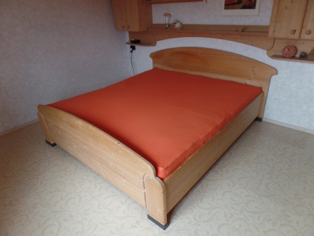 Hardside Wassermatratze in bestehendes Klassik Holzbett