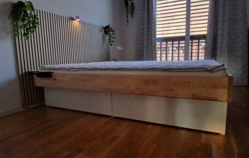 Akkustik Light-Kopfteil weisserSchubladensockel