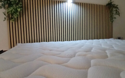 Akkustik Light-Kopfteil weisserSchubladensockel