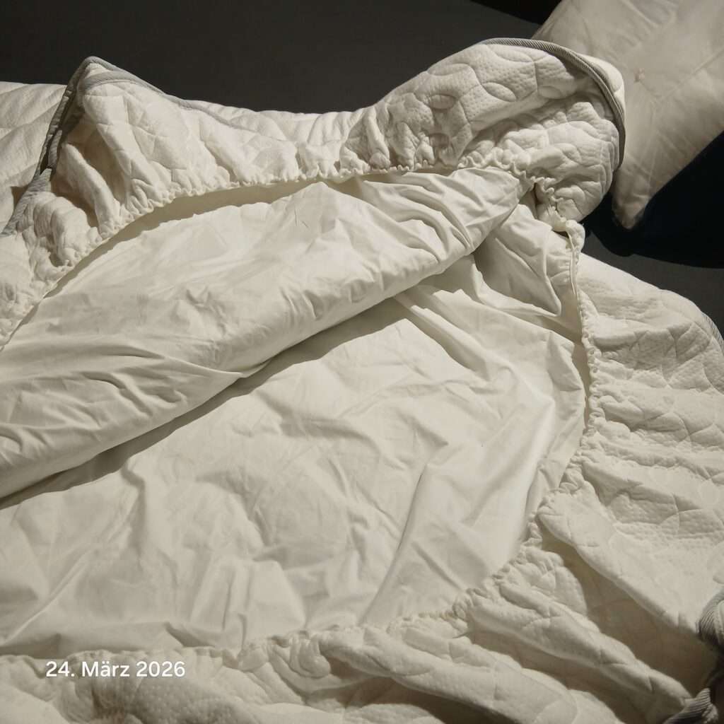 Detailansicht der Split-Spannumrandung für Wasserbetten