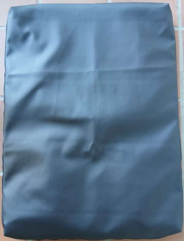 Schwarzer Kunstleder-Aussenbezug für das hygienische Hunde- Katze- Wasserbett