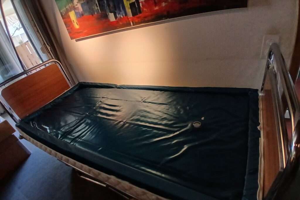 Spital- & Pflege-Wasserbett