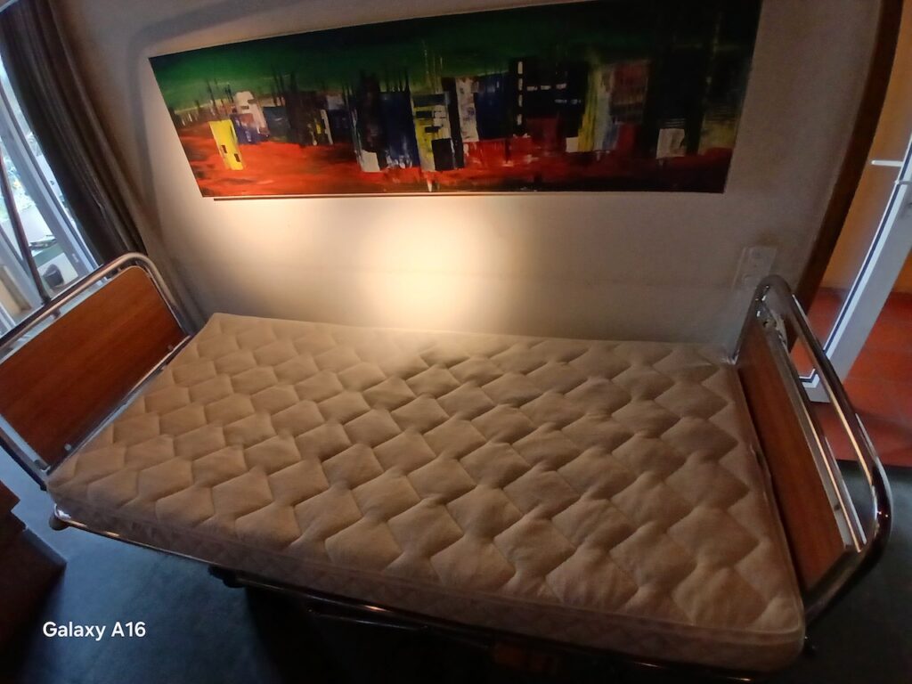 Spital- & Pflege-Wasserbett
