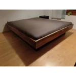 Biowasserbett massiv Nussbaum Sockel schwarz 25 cm