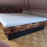 Hardside Wasserbett aus massiv Nussbaum, Kopfteil, Sockel schwarz, Tencel, 100% Liegefläche