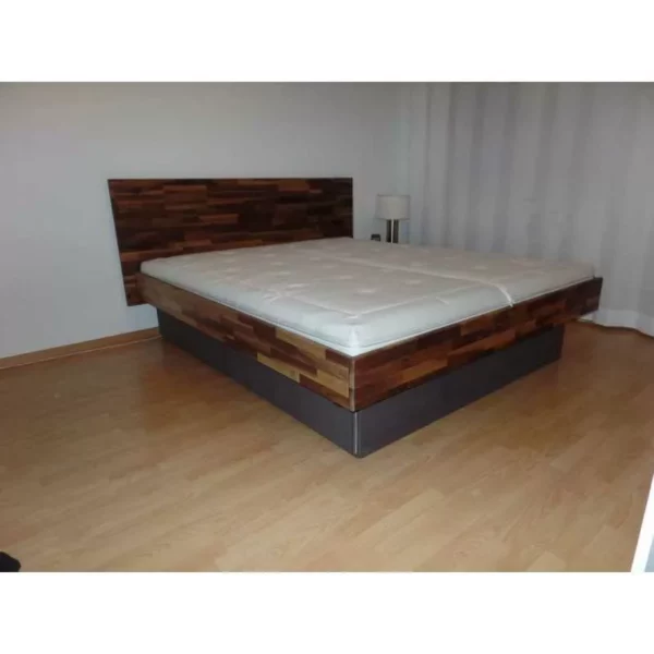 Biowasserbett massiv Nussbaum Sockel schwarz 25 cm