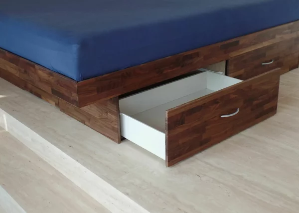 Massiv-Nussbaum-Schubladensockel-LUGANO